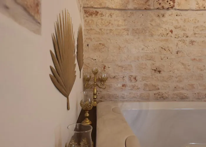 Antika & Castellana Grotte